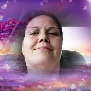 Meet your Posher, Carrie